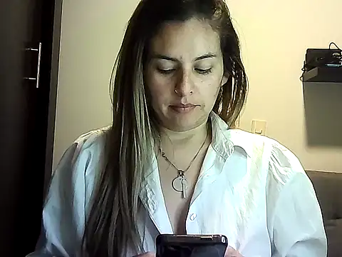 Valery  Rouse  online show from April 2026 01:56:02 AM