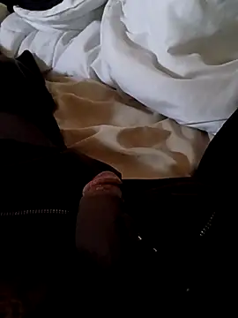 Snapshot of CaramelBrownBBC14 chatting on November 2025 05:46:02 PM CaramelBrownBBC14 online show from November 2025 05:46:02 PM