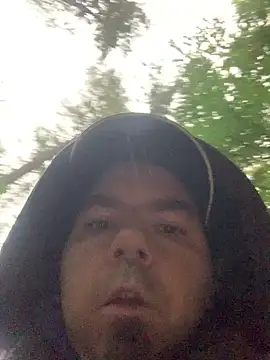 GeilerHSVFAN1989 online show from October 2025 03:43:01 PM