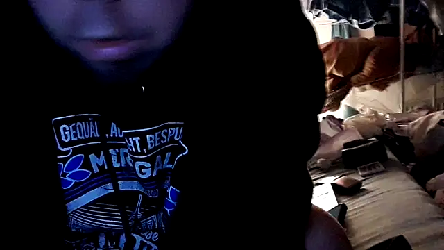 GeilerHSVFAN1989 online show from December 2025 06:53:01 AM