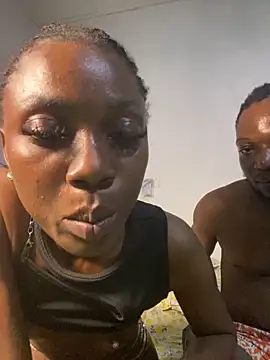 Snapshot of annmossh chatting on March 2026 09:32:02 PM annmossh online show from March 2026 09:32:02 PM