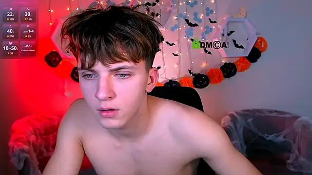 Snapshot of travis_wolf_ chatting on October 2025 06:52:02 PM travis wolf online show from October 2025 06:52:02 PM