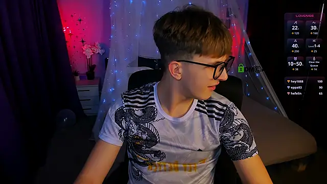 Snapshot of travis_wolf_ chatting on November 2025 07:59:01 PM travis wolf online show from November 2025 07:59:01 PM