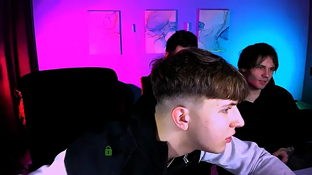 Snapshot of travis_wolf_ chatting on February 2026 09:49:02 AM travis wolf online show from February 2026 09:49:02 AM