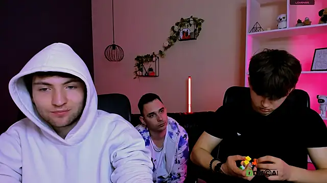 Snapshot of travis_wolf_ chatting on March 2026 09:59:01 AM travis wolf online show from March 2026 09:59:01 AM