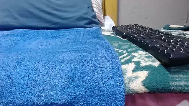 MissP11 online show from May 2026 07:33:01 PM