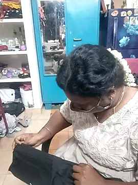 Snapshot of Tamil_Kavitha10 chatting on March 2026 08:34:01 PM Tamil Kavitha10 online show from March 2026 08:34:01 PM