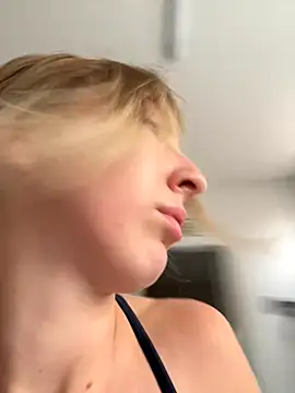 Snapshot of CheekyChelseaX chatting on October 2025 09:41:01 AM CheekyChelseaX online show from October 2025 09:41:01 AM