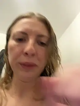 Snapshot of CheekyChelseaX chatting on October 2025 06:17:01 PM CheekyChelseaX online show from October 2025 06:17:01 PM