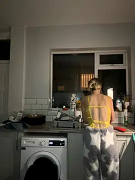 Snapshot of CheekyChelseaX chatting on October 2025 07:59:01 PM CheekyChelseaX online show from October 2025 07:59:01 PM