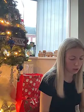 Snapshot of CheekyChelseaX chatting on November 2025 03:38:02 PM CheekyChelseaX online show from November 2025 03:38:02 PM