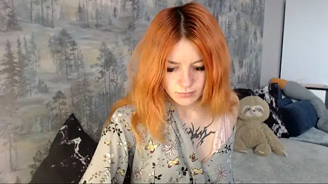 Snapshot of __Elina__ chatting on September 2025 03:30:01 AM Elina online show from September 2025 03:30:01 AM