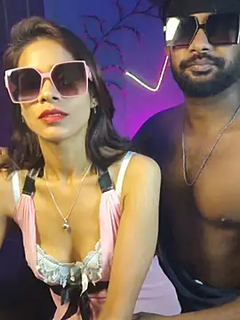 royeoy22 online show from April 2026 01:52:02 PM