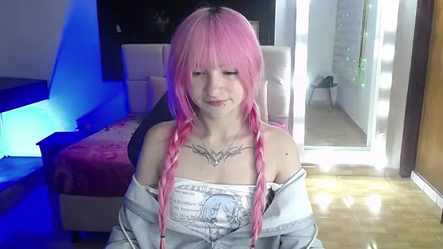  Charlotte Collins  online show from May 2026 03:06:01 PM