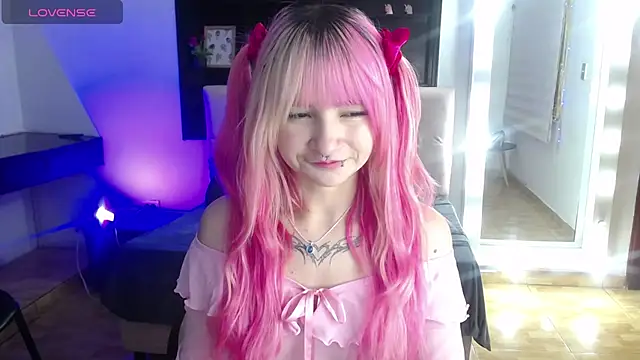  Charlotte Collins  online show from July 2026 04:29:02 PM