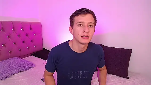 Snapshot of mae_nathan_ chatting on May 2026 05:11:01 PM mae nathan online show from May 2026 05:11:01 PM