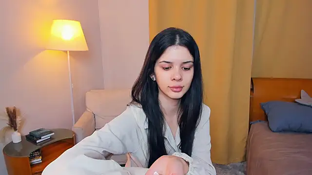 Snapshot of JoCauterucci chatting on December 2025 06:44:01 AM JoCauterucci online show from December 2025 06:44:01 AM