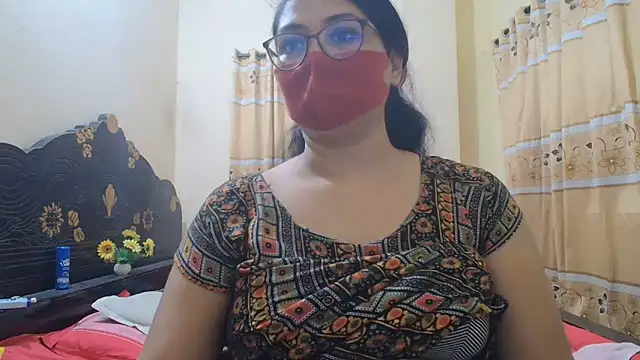 Snapshot of Elena_cruz5 chatting on July 2026 02:07:02 PM Elena cruz5 online show from July 2026 02:07:02 PM