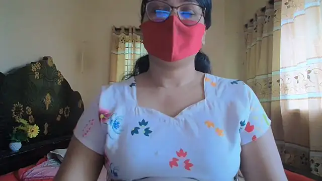 Snapshot of Elena_cruz5 chatting on July 2026 01:58:33 AM Elena cruz5 online show from July 2026 01:58:33 AM