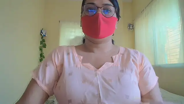 Snapshot of Elena_cruz5 chatting on July 2026 11:17:02 AM Elena cruz5 online show from July 2026 11:17:02 AM