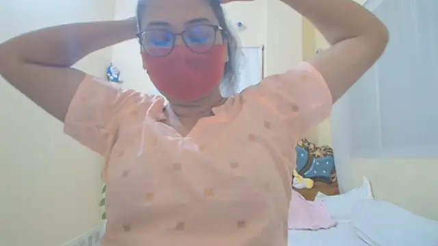 Snapshot of Elena_cruz5 chatting on July 2026 12:48:02 PM Elena cruz5 online show from July 2026 12:48:02 PM