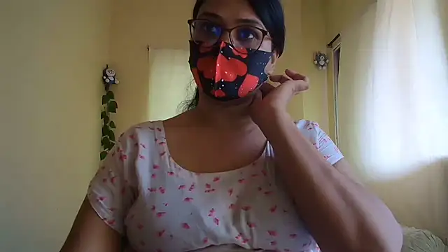 Snapshot of Elena_cruz5 chatting on August 2026 09:37:02 AM Elena cruz5 online show from August 2026 09:37:02 AM