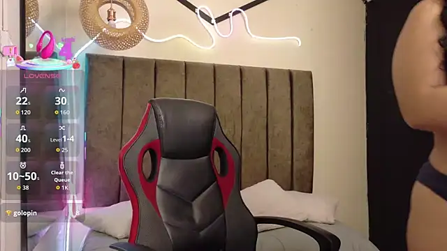 Emma visconti online show from December 2025 08:13:02 PM