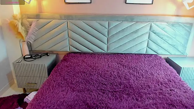 Snapshot of Mia_Valentine_ chatting on February 2026 07:04:02 PM Mia Valentine online show from February 2026 07:04:02 PM