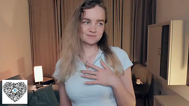 Snapshot of KerenFurguson chatting on October 2025 08:18:01 PM KerenFurguson online show from October 2025 08:18:01 PM