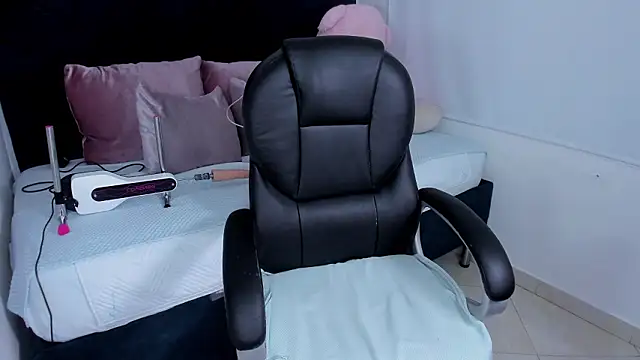 Snapshot of kate_lua chatting on March 2026 12:44:01 PM kate lua online show from March 2026 12:44:01 PM