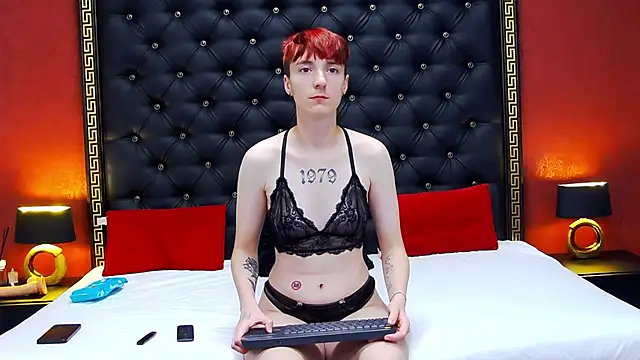 Snapshot of Luna_Devil_ chatting on November 2025 06:30:01 PM Luna Devil online show from November 2025 06:30:01 PM