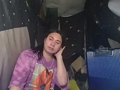 Reynalda26 online show from November 2025 07:23:02 PM