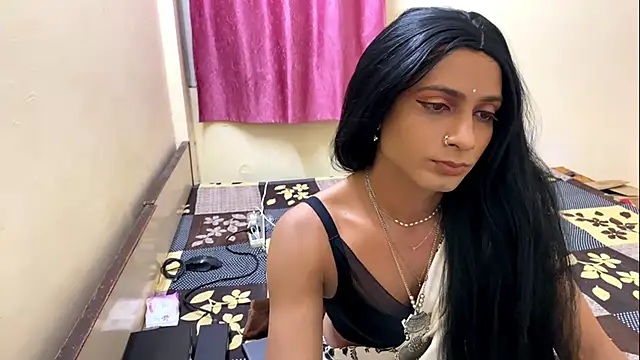 LuvLayla online show from September 2025 04:52:02 PM