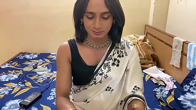 LuvLayla online show from January 2026 07:19:01 PM