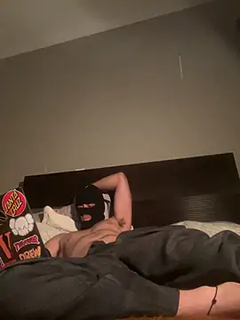 Snapshot of SinisterMads chatting on November 2025 01:22:01 AM SinisterMads online show from November 2025 01:22:01 AM