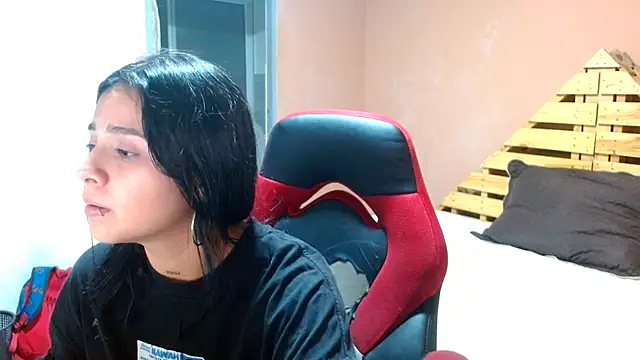 Snapshot of gracewoe chatting on October 2025 03:36:02 AM gracewoe online show from October 2025 03:36:02 AM