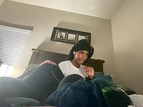 Brooke012 online show from April 2026 03:18:01 AM