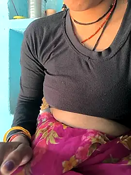 Snapshot of Hot_Poiy chatting on November 2025 07:39:01 AM Hot Poiy online show from November 2025 07:39:01 AM