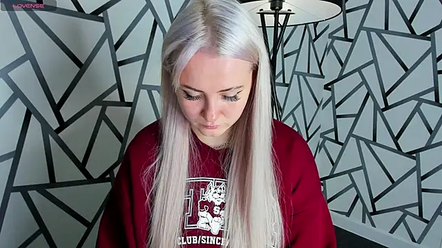 Snapshot of Joyce_Howard chatting on October 2025 02:09:01 AM Joyce Howard online show from October 2025 02:09:01 AM