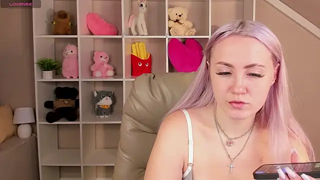 Snapshot of Joyce_Howard chatting on October 2025 02:11:02 AM Joyce Howard online show from October 2025 02:11:02 AM