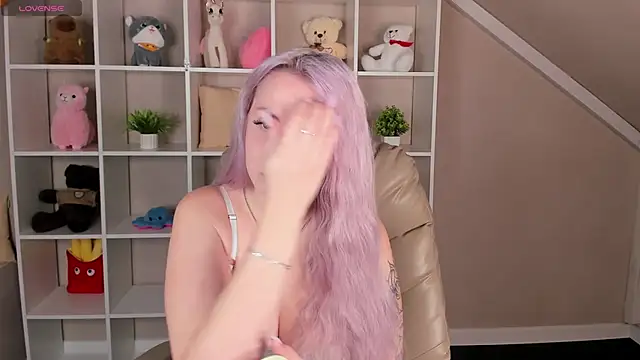 Snapshot of Joyce_Howard chatting on October 2025 02:28:01 AM Joyce Howard online show from October 2025 02:28:01 AM