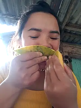 Snapshot of AnHa19 chatting on November 2025 09:53:01 AM AnHa19 online show from November 2025 09:53:01 AM