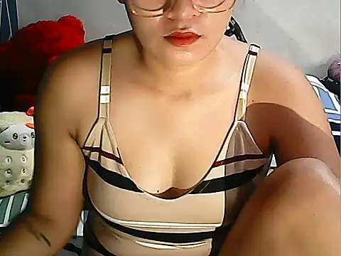 Snapshot of xxkitty27xx chatting on September 2025 01:38:02 AM xxkitty27xx online show from September 2025 01:38:02 AM