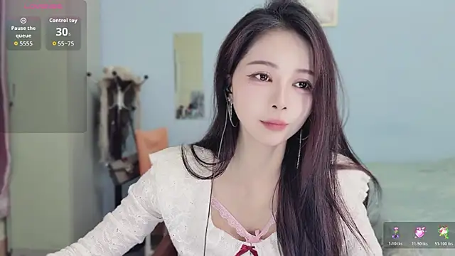 Sue101010 online show from December 2025 03:08:02 PM