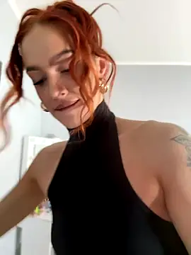 Snapshot of LittleFox___ chatting on October 2025 06:22:02 AM LittleFox online show from October 2025 06:22:02 AM