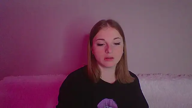 Snapshot of Star_Girlish chatting on October 2025 07:41:01 PM Star Girlish online show from October 2025 07:41:01 PM