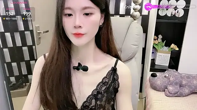 Yueyue-MM online show from April 2026 12:32:01 PM