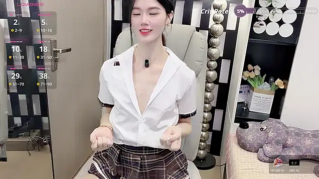 Yueyue-MM online show from May 2026 01:11:02 AM