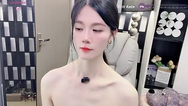Snapshot of Yueyue-MM chatting on May 2026 10:36:01 AM Yueyue-MM online show from May 2026 10:36:01 AM