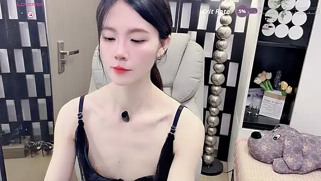 Snapshot of Yueyue-MM chatting on May 2026 02:12:01 PM Yueyue-MM online show from May 2026 02:12:01 PM